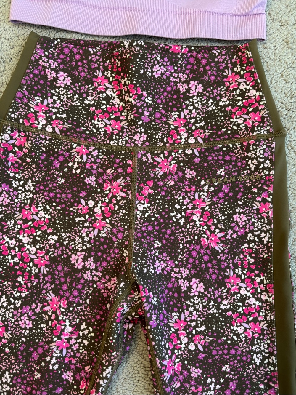 CREAM YOGA - High-Rise Floral Active Leggings S, All In Motion Sports Bra Small